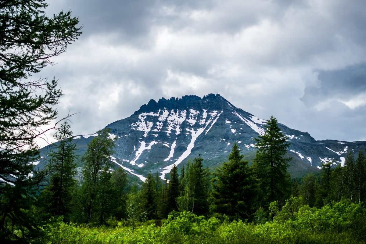 Гора народная фото